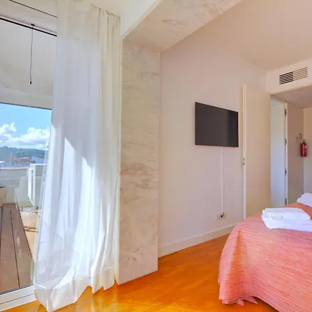 The Quartel House - Campo De Ourique